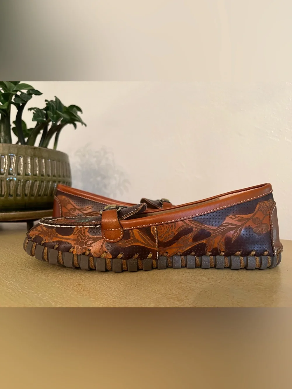 NEW L'Artiste by Spring Step Delavigne Bit Leather Loafer, 7.5/8/38